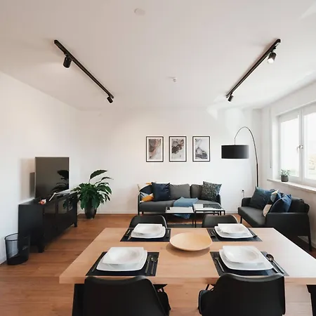Neu I Stilvoll I Boxspring I Smart Tv I Zentral *