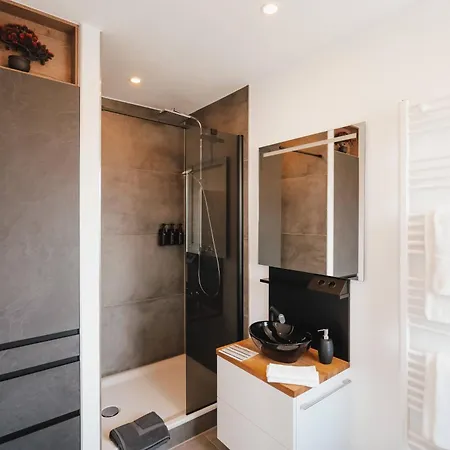 Neu I Stilvoll I Boxspring I Smart Tv I Zentral Apartment *