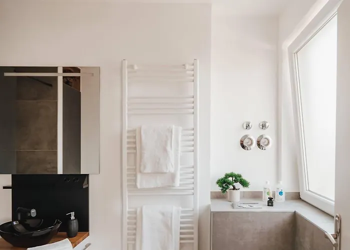 Neu I Stilvoll I Boxspring I Smart Tv I Zentral Appartement